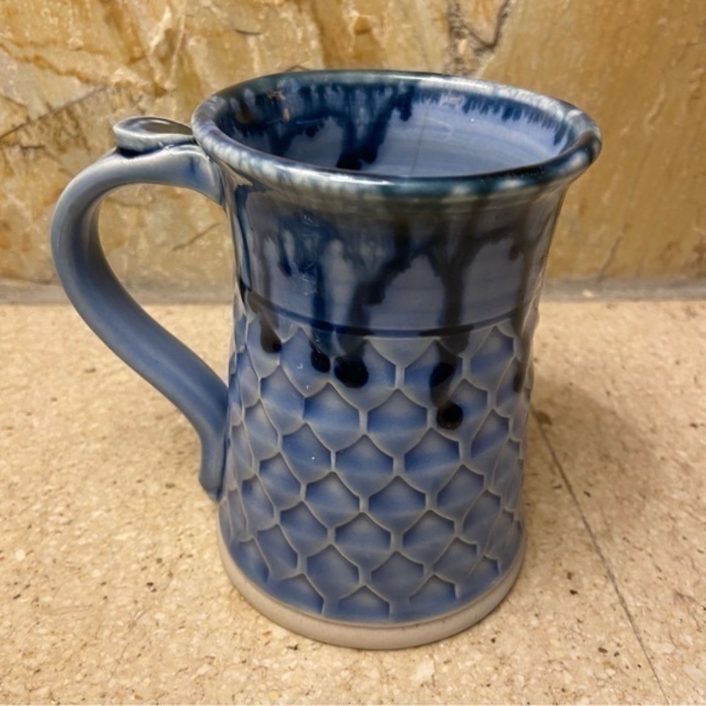 Dragon pattern stoneware blue mug by artist Snider